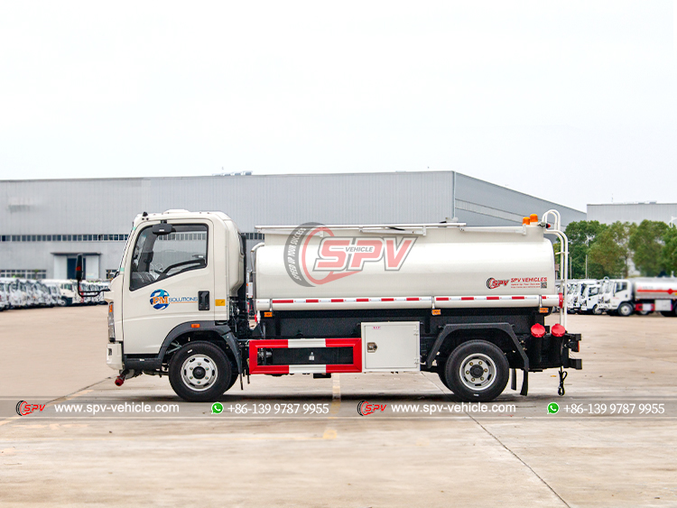 Howo 4X2 Fuel Transport Truck - Left Side